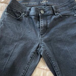 AnnTaylor  LOFT black skinny jeans size 4